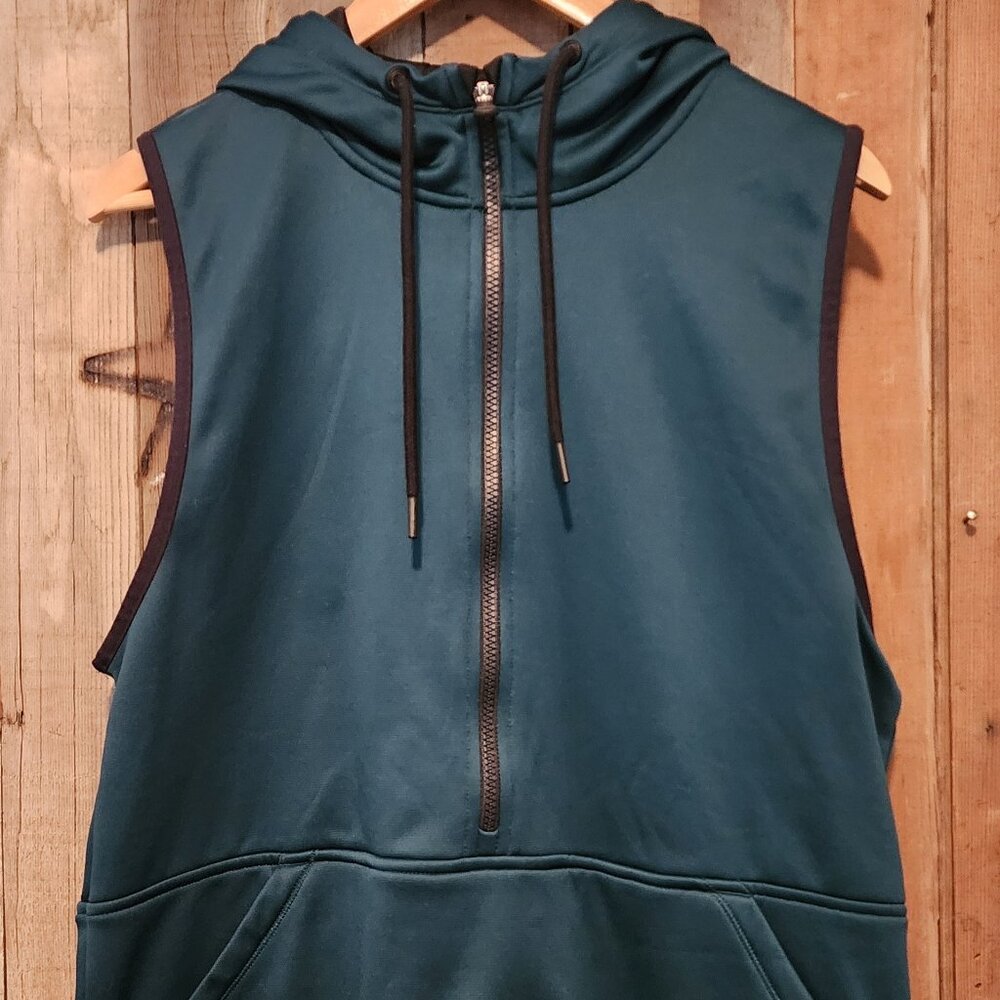 Under Armor Hooded Vest